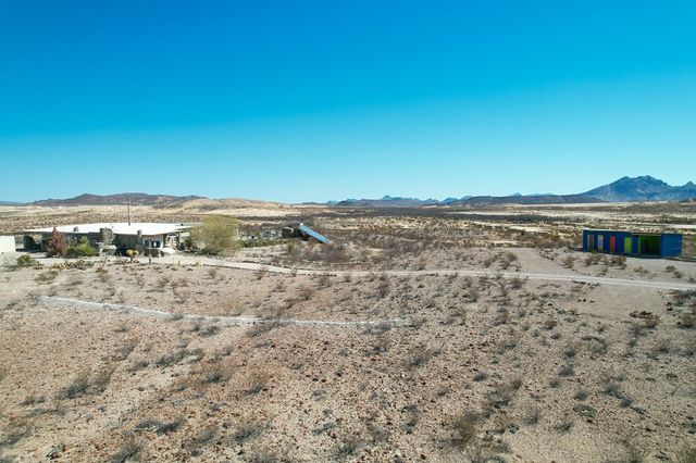 400 N Smiling Dog Trail, Terlingua, TX 79830