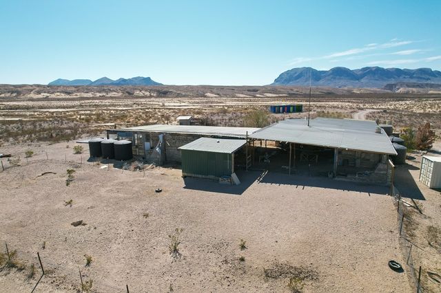 400 N Smiling Dog Trail, Terlingua, TX 79830