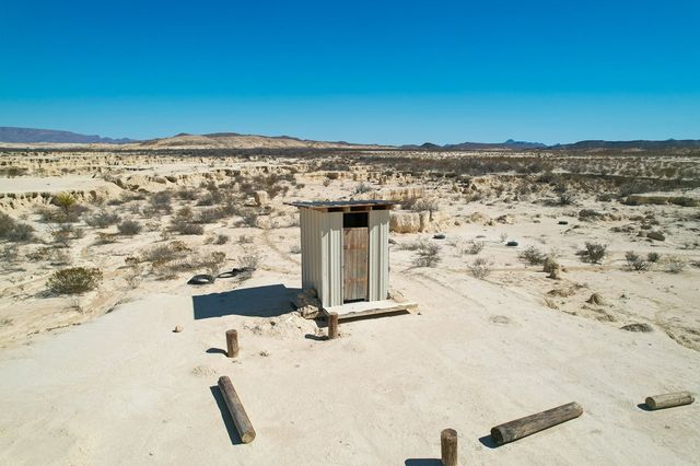 400 N Smiling Dog Trail, Terlingua, TX 79830