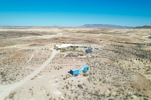 400 N Smiling Dog Trail, Terlingua, TX 79830