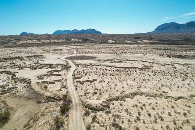 400 N Smiling Dog Trail, Terlingua, TX 79830