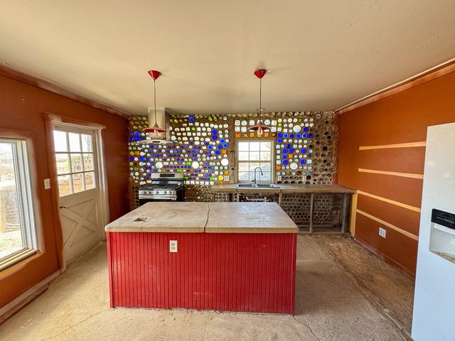 400 N Smiling Dog Trail, Terlingua, TX 79830