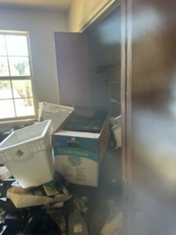 1101 Chestnut Dr, Burns, TN 37029