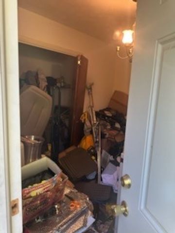 1101 Chestnut Dr, Burns, TN 37029