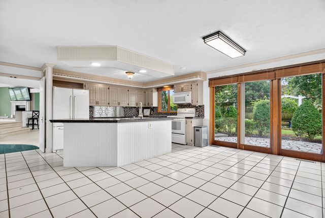 860 Lincolnshire Drive 860 Lincolnshire Drive, Troy, OH 45373