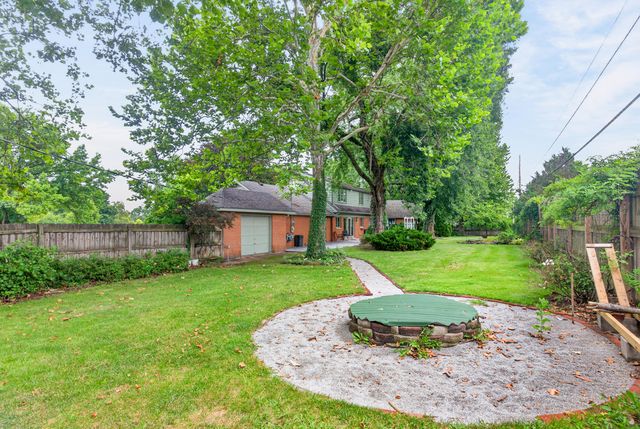 860 Lincolnshire Drive 860 Lincolnshire Drive, Troy, OH 45373