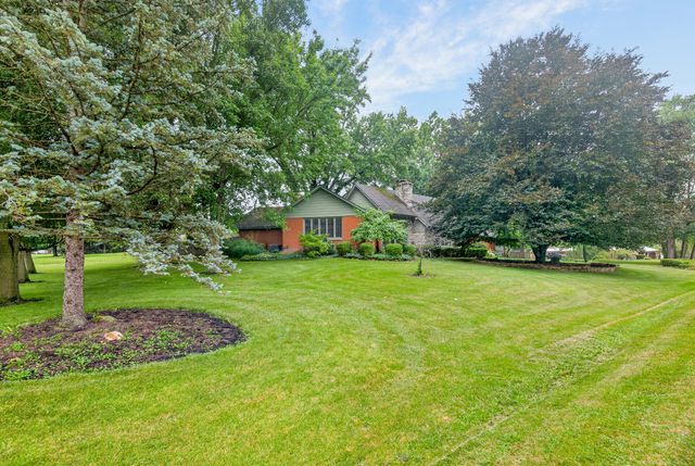 860 Lincolnshire Drive 860 Lincolnshire Drive, Troy, OH 45373