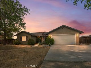 22404 Broken Lance Court, Apple Valley, CA 92307
