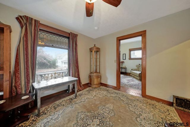 1640 S 21st Street, Lincoln, NE 68502