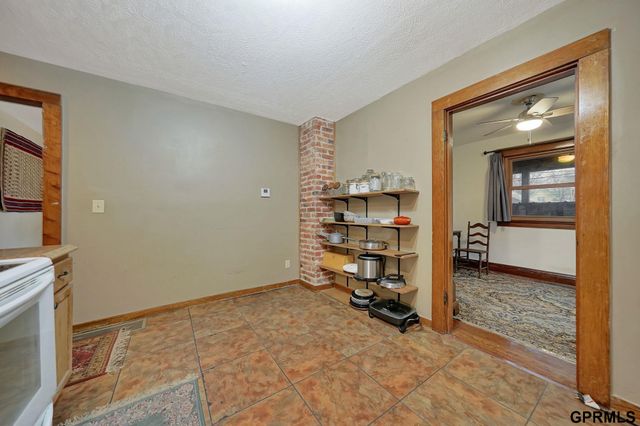 1640 S 21st Street, Lincoln, NE 68502