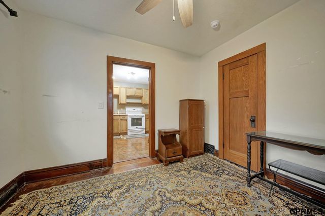 1640 S 21st Street, Lincoln, NE 68502