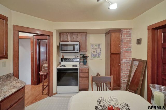 1640 S 21st Street, Lincoln, NE 68502