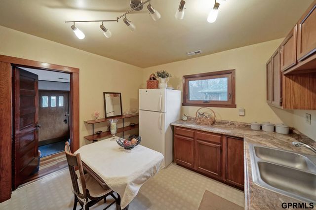 1640 S 21st Street, Lincoln, NE 68502