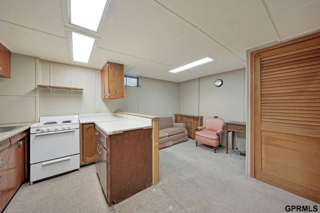 1640 S 21st Street, Lincoln, NE 68502