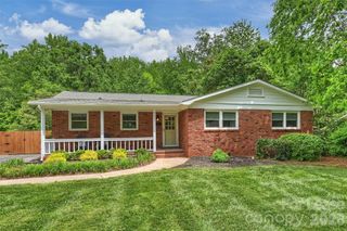 2027 Wensley Drive, Charlotte, NC 28210