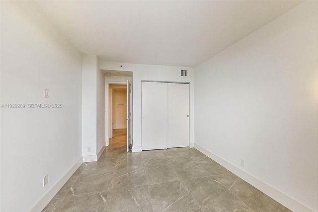 1000 Island Blvd 506, Aventura, FL 33160