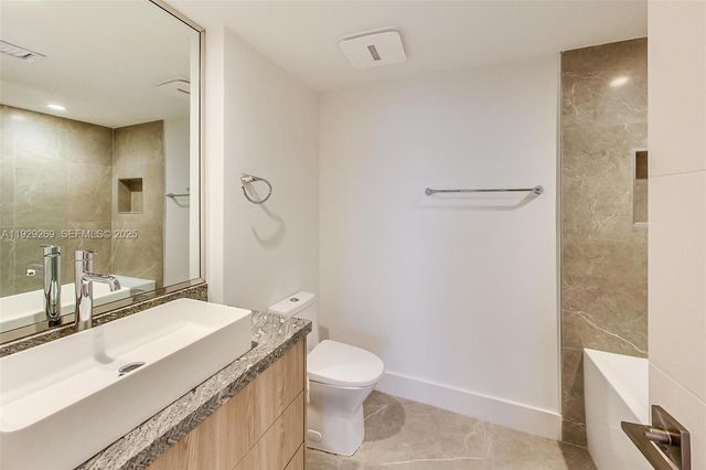 1000 Island Blvd 506, Aventura, FL 33160