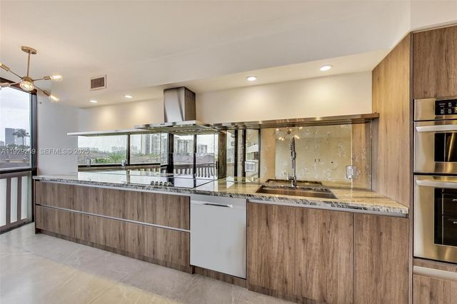 1000 Island Blvd 506, Aventura, FL 33160