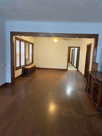 10214 S State Street, Chicago, IL 60628