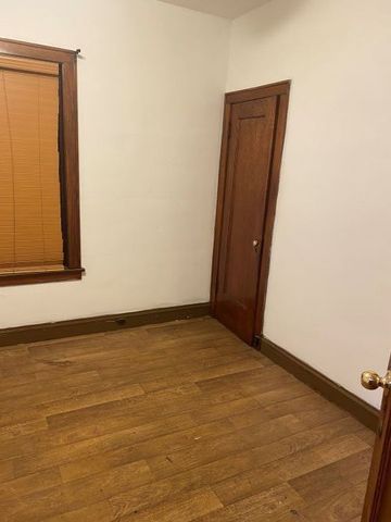 10214 S State Street, Chicago, IL 60628