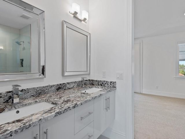 1285 Martinique CT, Marco Island, FL 34145