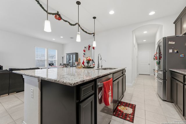 2012 Dalhart, San Antonio, TX 78253