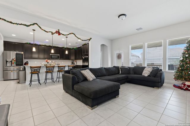 2012 Dalhart, San Antonio, TX 78253