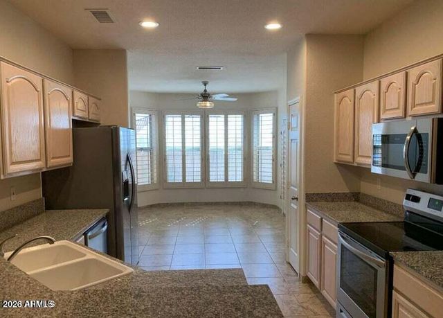 14316 W GUNSIGHT Drive, Sun City West, AZ 85375