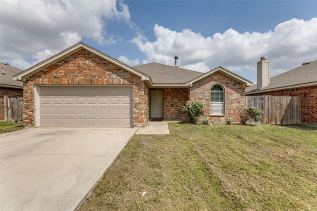 5217 Sioux Creek Lane, Fort Worth, TX 76244