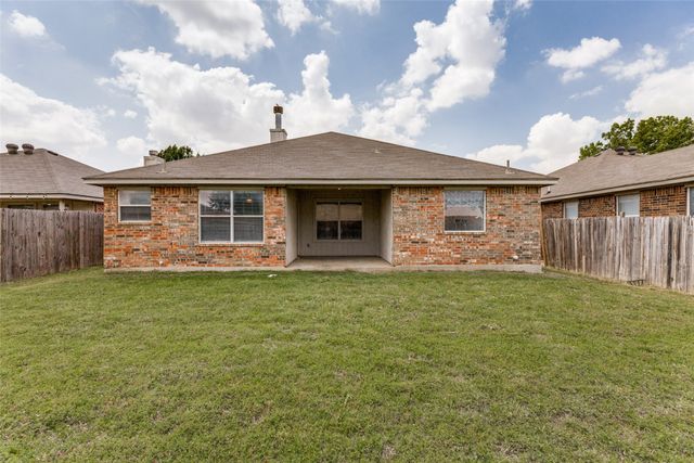 5217 Sioux Creek Lane, Fort Worth, TX 76244