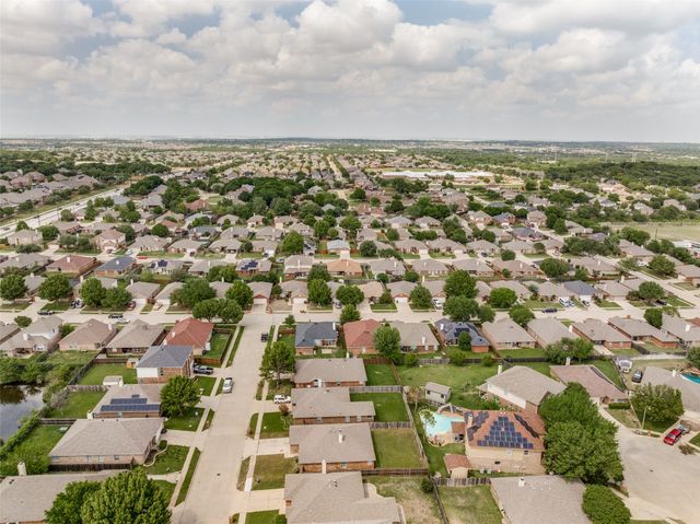 5217 Sioux Creek Lane, Fort Worth, TX 76244
