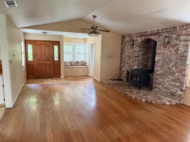 903 W Highway 12, Lodi, CA 95242