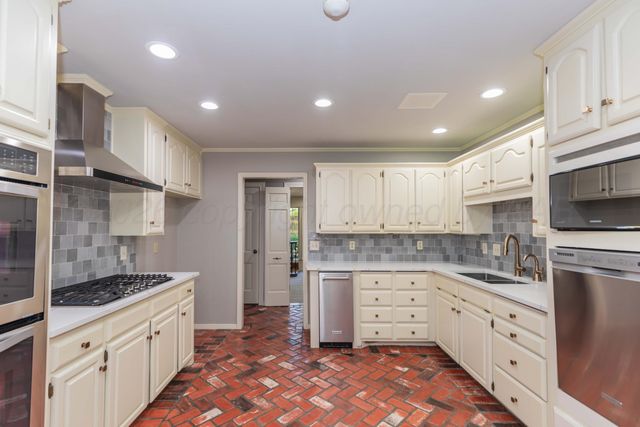 3203 S Milam Street, Amarillo, TX 79109
