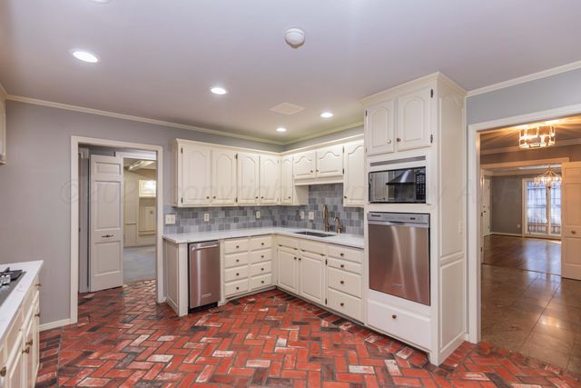 3203 S Milam Street, Amarillo, TX 79109
