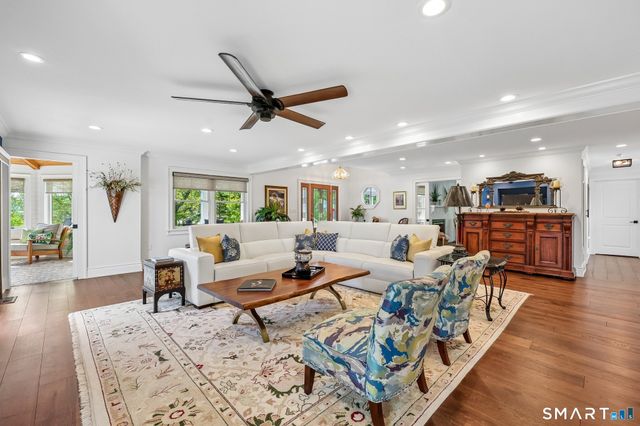 15 Lake Shore Drive, East Lyme, CT 06333