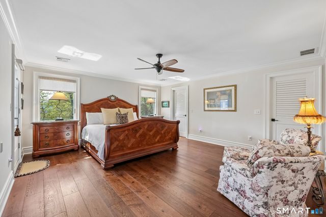 15 Lake Shore Drive, East Lyme, CT 06333