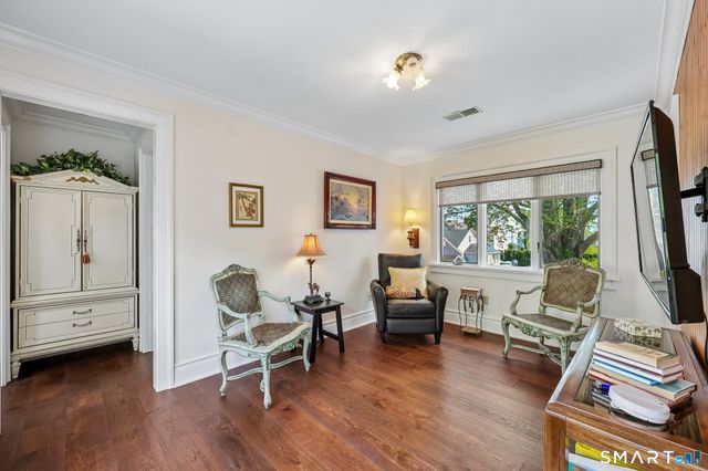 15 Lake Shore Drive, East Lyme, CT 06333