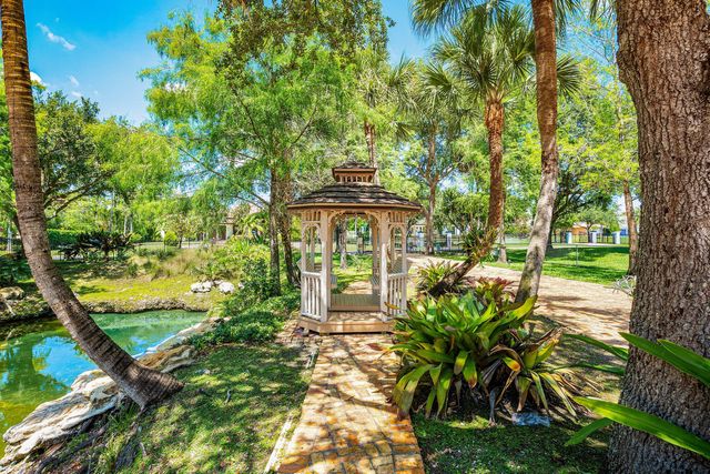 6002 NW 74th Terrace, Parkland, FL 33067