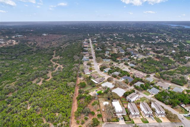 20500 Bonanza ST 1, Lago Vista, TX 78645