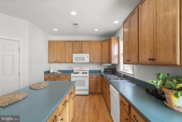 15344 WARM SPRINGS LN, Manassas, VA 20112