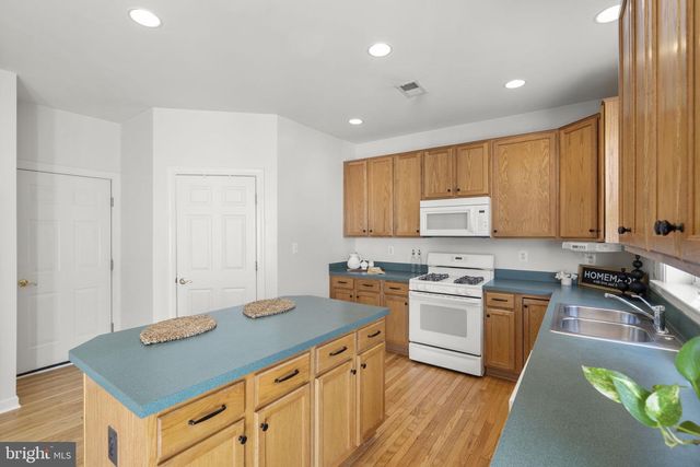 15344 WARM SPRINGS LN, Manassas, VA 20112