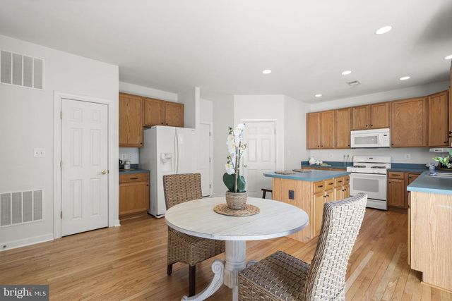 15344 WARM SPRINGS LN, Manassas, VA 20112