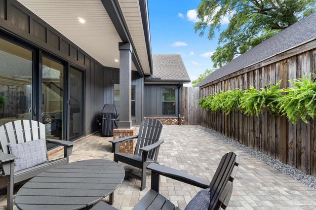 1233 E Fisher St, Pensacola, FL 32503