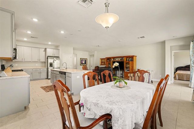 8044 SEQUESTER LOOP, Land O Lakes, FL 34637