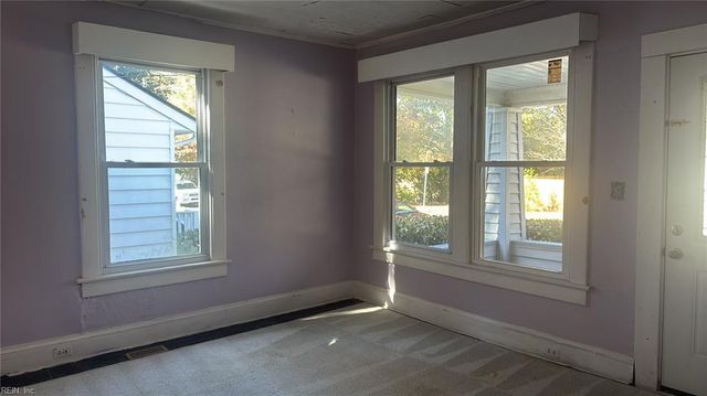 1531 Longwood DR, Norfolk, VA 23508