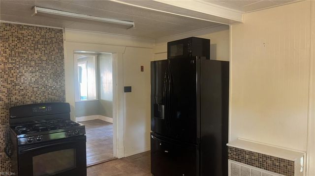 1531 Longwood DR, Norfolk, VA 23508