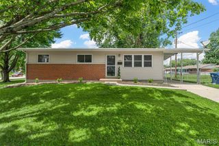 2305 Rivoli Place, Florissant, MO 63031