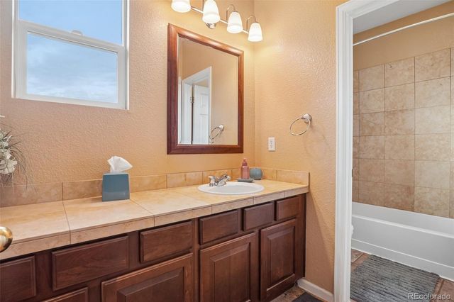 2468 Syracuse Street, Denver, CO 80238