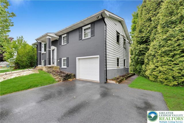 2727 Queen, Palmer Twp, PA 18045