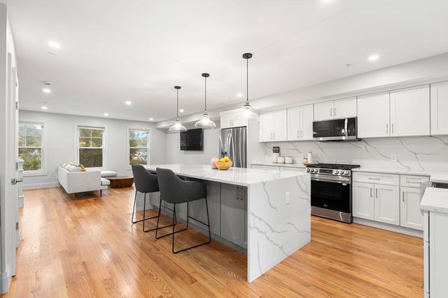 114 Broad St D, Weymouth, MA 02188